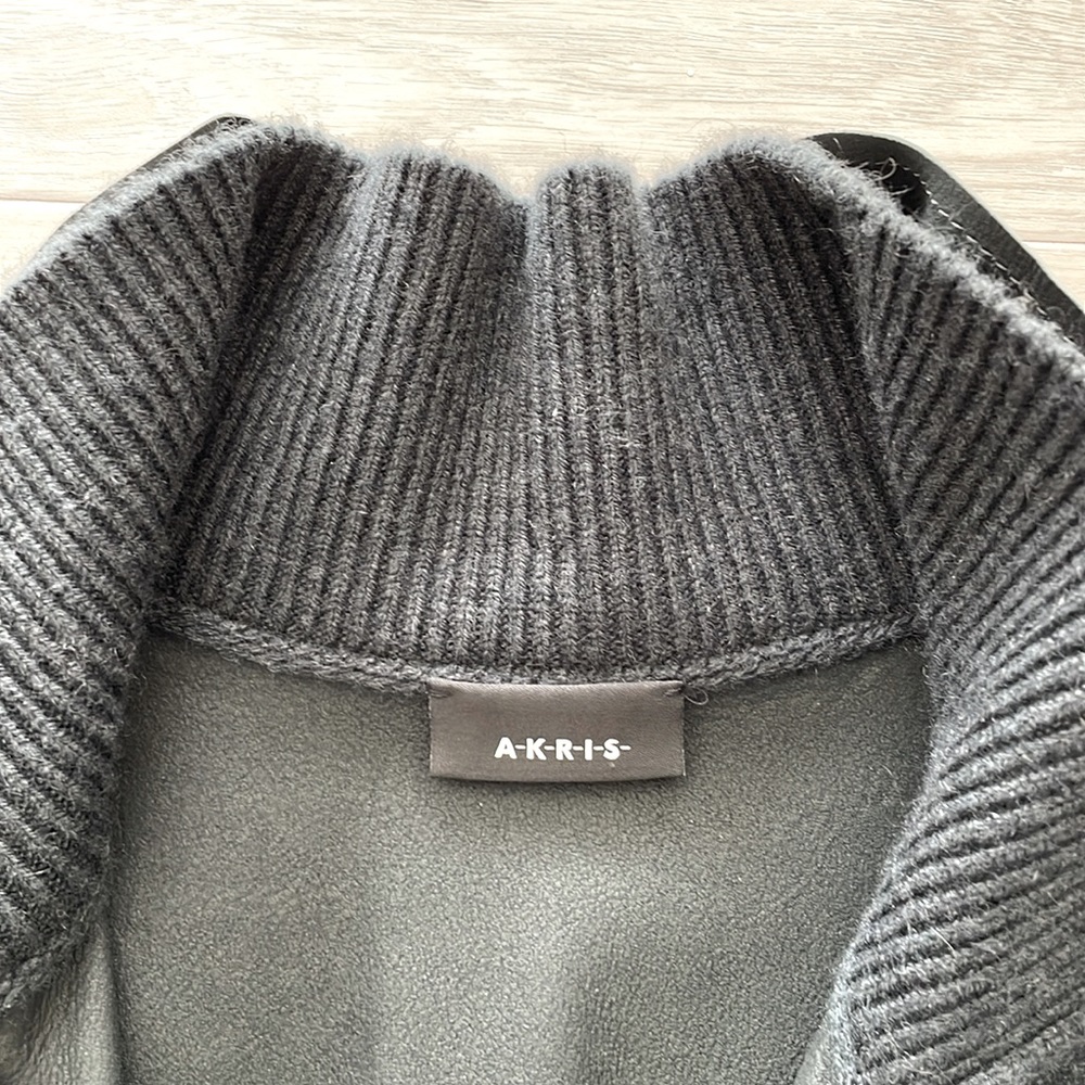 Akris Pine Green Italian Cashmere & Napa Leather Cardigan - Picture 13 of 16
